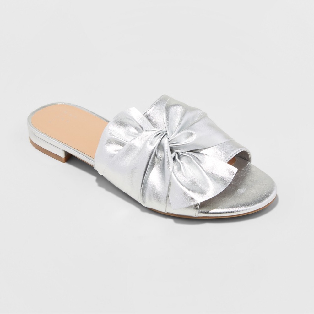 Women's Huntress Metallic Knotted Slide Sandals-B1 - Picture 1 of 3
